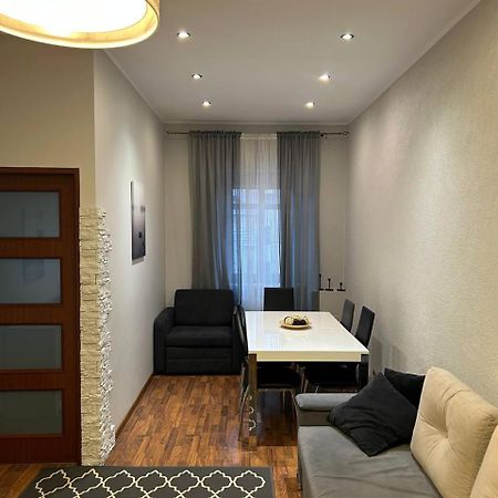 Big Apart - Rynek 8 - Nice View - 3 Rooms - 9 People Breslavia Esterno foto
